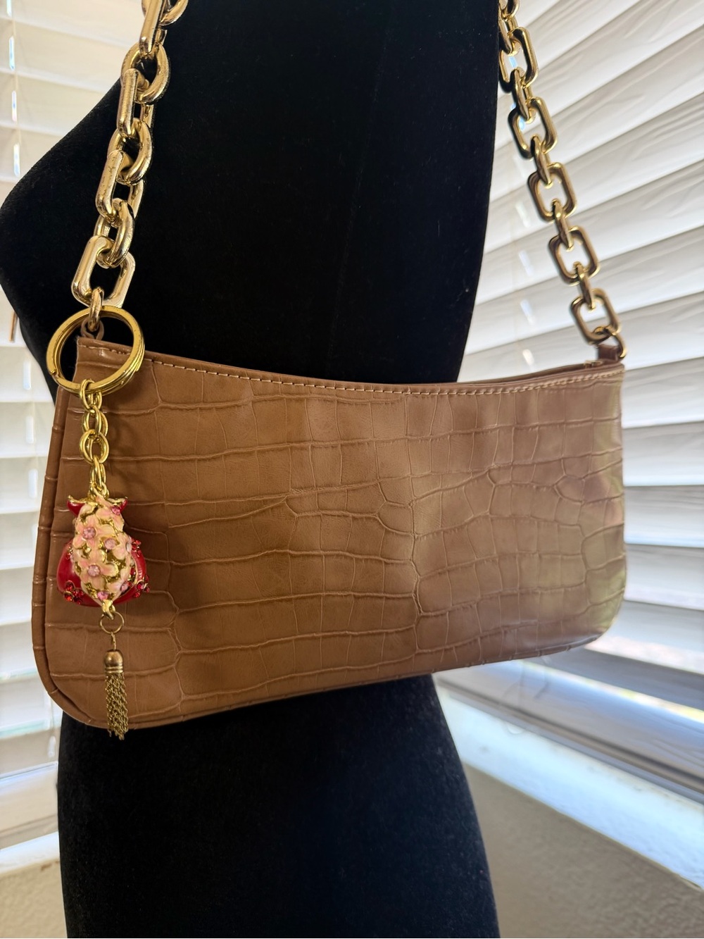 Brown Croc-Embossed Shoulder Bag with Gold Chain